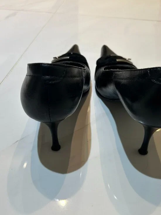 Black leather shoes - Picture 5 of 5